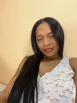 Snapshot of Luna025 chatting on 18, 11, 2025 Luna025 online show from 18, 11, 2025