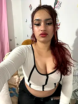 Snapshot of naomirouse_ chatting on 4, 10, 2025 naomirouse  online show from 4, 10, 2025