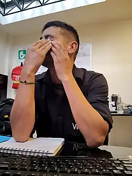 Juann-cock online show from 23, 11, 2025