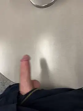 Snapshot of 66Retro99 chatting on 8, 11, 2025 66Retro99 online show from 8, 11, 2025