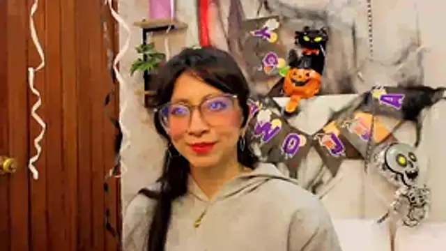 VioletxBloom online show from 22, 10, 2025