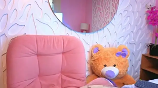 VioletxBloom online show from 11, 4, 2026