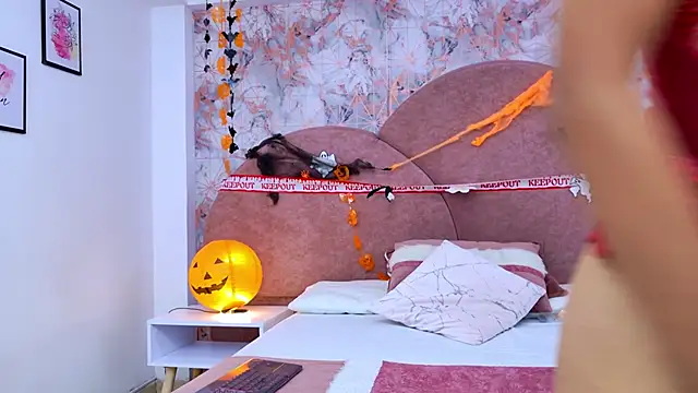 Snapshot of Samanta_Isel chatting on 30, 10, 2025 Samanta Isel online show from 30, 10, 2025