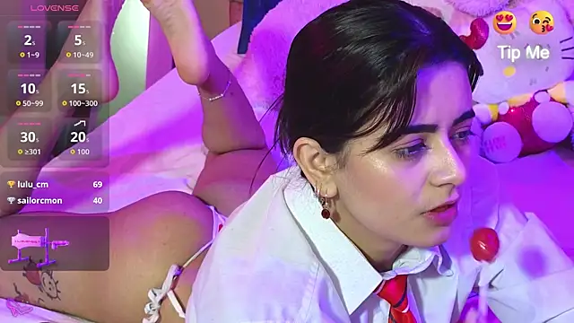 Snapshot of bella_thixx chatting on 7, 11, 2025 bella thixx online show from 7, 11, 2025