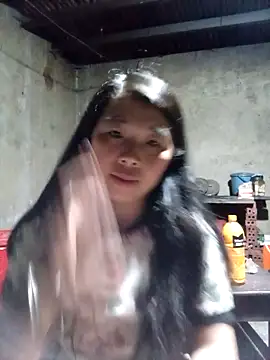 Snapshot of quynhkoolbae chatting on 15, 9, 2025 quynhkoolbae online show from 15, 9, 2025