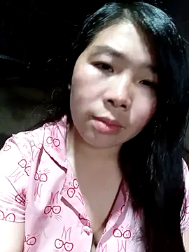 Snapshot of quynhkoolbae chatting on 1, 10, 2025 quynhkoolbae online show from 1, 10, 2025