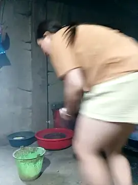 Snapshot of quynhkoolbae chatting on 15, 11, 2025 quynhkoolbae online show from 15, 11, 2025