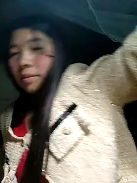 Snapshot of quynhkoolbae chatting on 29, 11, 2025 quynhkoolbae online show from 29, 11, 2025