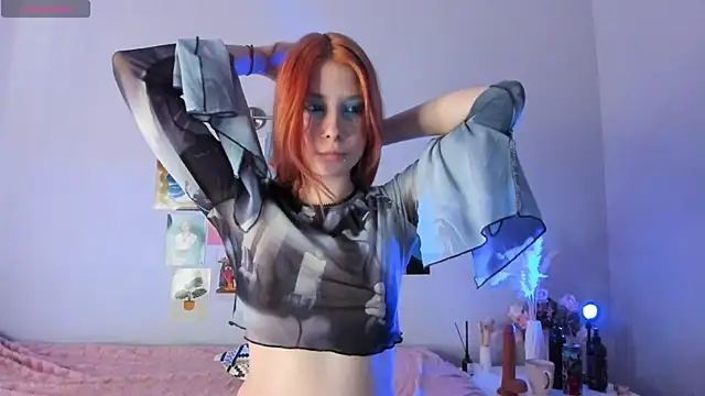 Snapshot of VelvetBlitz chatting on 18, 9, 2025 VelvetBlitz online show from 18, 9, 2025