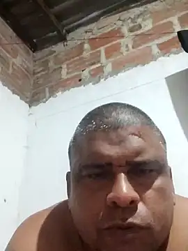 Snapshot of Fonseca_sexy chatting on 4, 12, 2025 Fonseca sexy online show from 4, 12, 2025