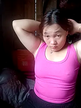 Snapshot of miumiu_00 chatting on 23, 9, 2025 miumiu 00 online show from 23, 9, 2025