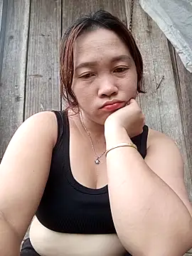 Snapshot of miumiu_00 chatting on 14, 10, 2025 miumiu 00 online show from 14, 10, 2025