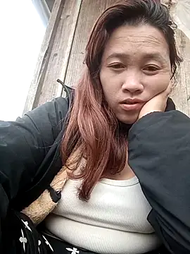 Snapshot of miumiu_00 chatting on 27, 10, 2025 miumiu 00 online show from 27, 10, 2025