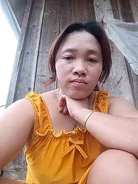 Snapshot of miumiu_00 chatting on 31, 10, 2025 miumiu 00 online show from 31, 10, 2025