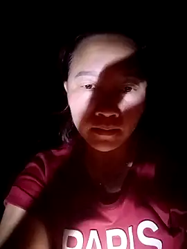 Snapshot of miumiu_00 chatting on 1, 11, 2025 miumiu 00 online show from 1, 11, 2025