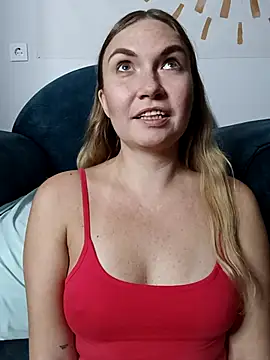 KisaVixen online show from 22, 9, 2025