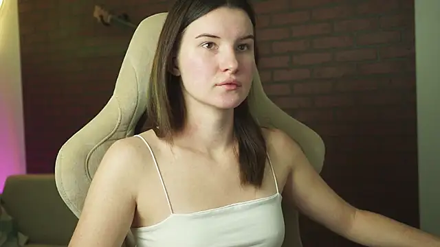 AgataWillis online show from 1, 10, 2025