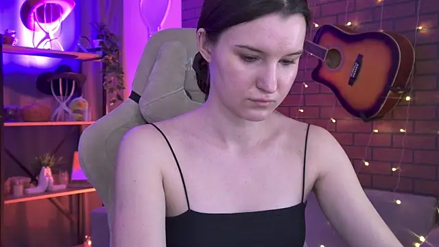 AgataWillis online show from 6, 1, 2026