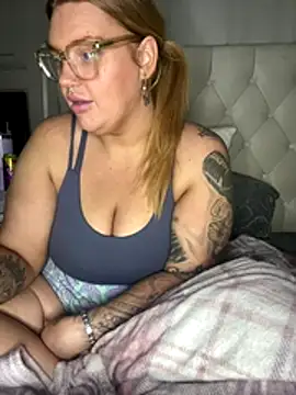 Snapshot of MysteriousMylaX chatting on 14, 12, 2025 MysteriousMylaX online show from 14, 12, 2025