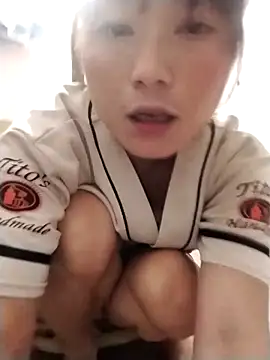 Snapshot of linda_bae00 chatting on 8, 9, 2025 linda bae00 online show from 8, 9, 2025