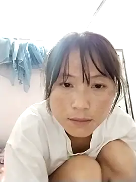 Snapshot of linda_bae00 chatting on 10, 9, 2025 linda bae00 online show from 10, 9, 2025