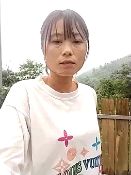 Snapshot of linda_bae00 chatting on 13, 9, 2025 linda bae00 online show from 13, 9, 2025