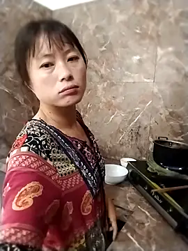 Snapshot of linda_bae00 chatting on 15, 9, 2025 linda bae00 online show from 15, 9, 2025