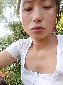 Snapshot of linda_bae00 chatting on 21, 9, 2025 linda bae00 online show from 21, 9, 2025