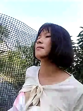 Snapshot of linda_bae00 chatting on 21, 10, 2025 linda bae00 online show from 21, 10, 2025