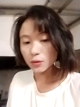 Snapshot of linda_bae00 chatting on 22, 10, 2025 linda bae00 online show from 22, 10, 2025