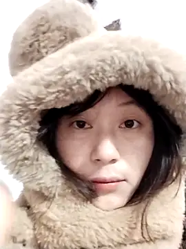 Snapshot of linda_bae00 chatting on 13, 11, 2025 linda bae00 online show from 13, 11, 2025