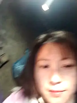 Snapshot of linda_bae00 chatting on 28, 11, 2025 linda bae00 online show from 28, 11, 2025