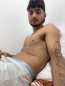 Snapshot of Nas-z09 chatting on 28, 10, 2025 Nas-z09 online show from 28, 10, 2025