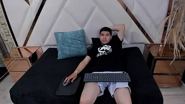 PleasureDuo69 online show from 15, 10, 2025