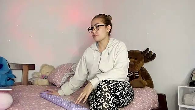 min-ji online show from 24, 4, 2026