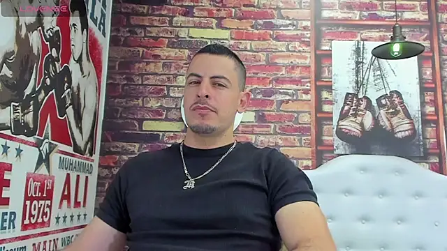 Snapshot of scotty_musicc chatting on 9, 10, 2025 scotty musicc online show from 9, 10, 2025