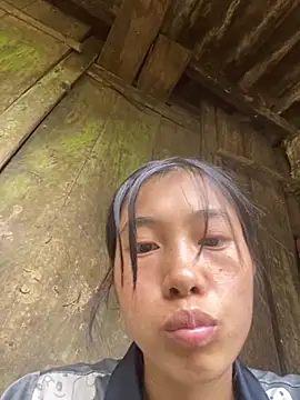 EmLy02 online show from 17, 9, 2025