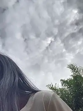 EmLy02 online show from 21, 10, 2025