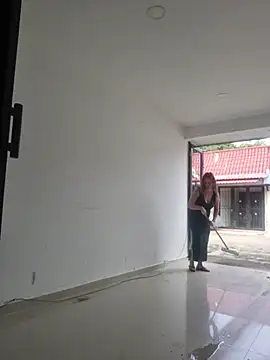 Nina vallon online show from 10, 11, 2025