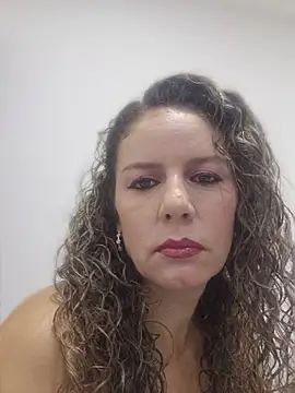 Nina vallon online show from 12, 3, 2026