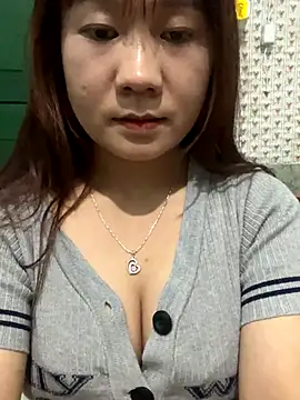 qinejr37 online show from 10, 10, 2025