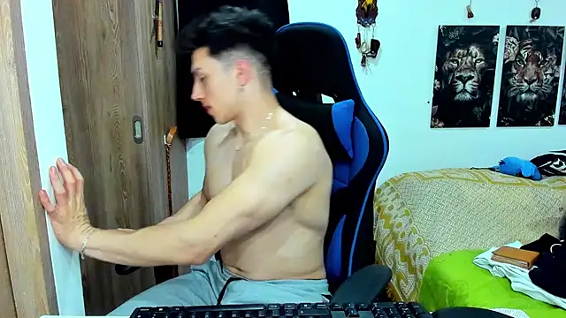 Snapshot of javiersexymann chatting on 13, 12, 2024 javiersexymann online show from 13, 12, 2024