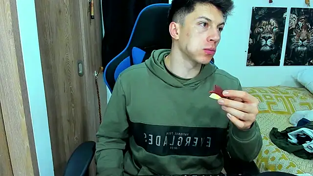 Snapshot of javiersexymann chatting on 29, 12, 2024 javiersexymann online show from 29, 12, 2024