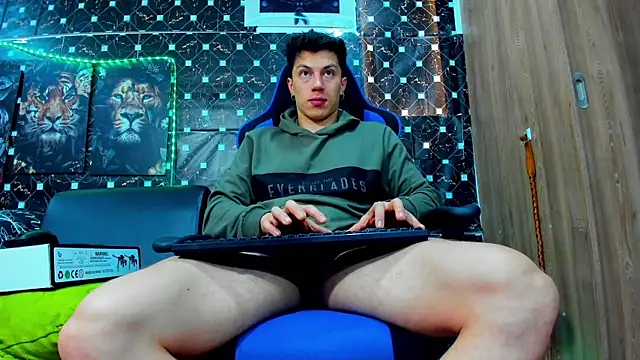 Snapshot of javiersexymann chatting on 13, 9, 2025 javiersexymann online show from 13, 9, 2025