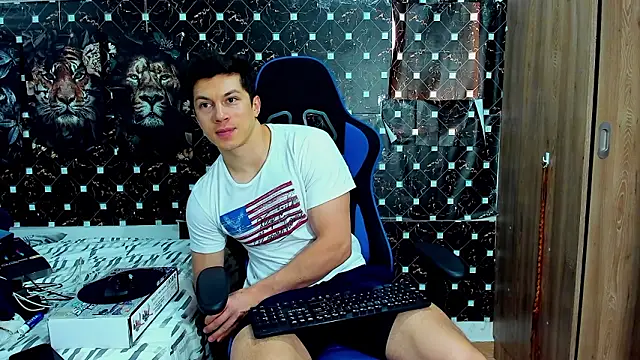 javiersexymann online show from 18, 3, 2026