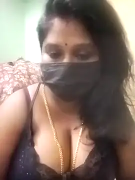 Snapshot of chaitara-reddy chatting on 12, 9, 2025 chaitara-reddy online show from 12, 9, 2025