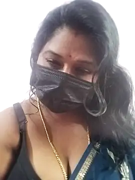 Snapshot of chaitara-reddy chatting on 15, 9, 2025 chaitara-reddy online show from 15, 9, 2025