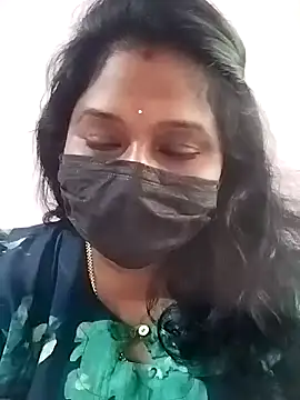 Snapshot of chaitara-reddy chatting on 19, 9, 2025 chaitara-reddy online show from 19, 9, 2025