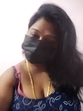 Snapshot of chaitara-reddy chatting on 5, 10, 2025 chaitara-reddy online show from 5, 10, 2025