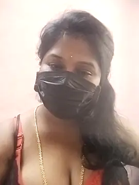 Snapshot of chaitara-reddy chatting on 13, 10, 2025 chaitara-reddy online show from 13, 10, 2025